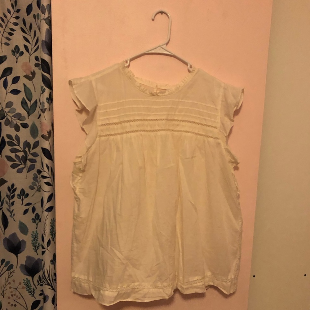 Detailed Old Navy top